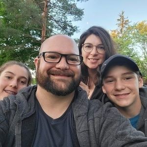 Meet your Posher, Dominic